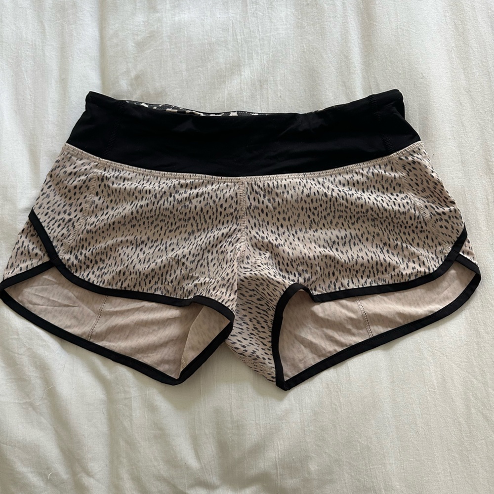 Lululemon shorts Size 4